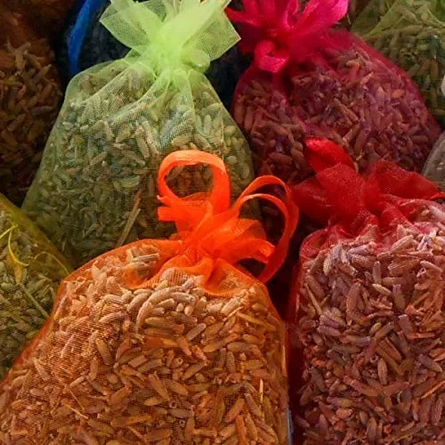 36 sacchettini di organza multicolor, ciascuno riempito con 10 g pura… - immagine 2