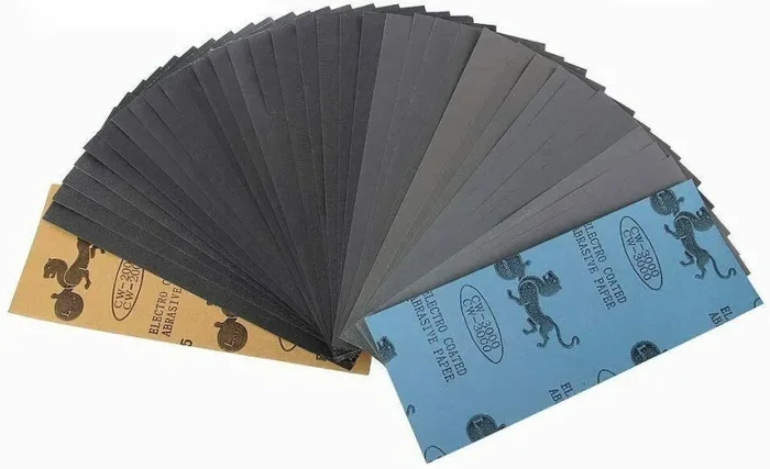 45 x Fogli di carta abrasiva, Carta vetrata di varia granatura, Da carrozziere