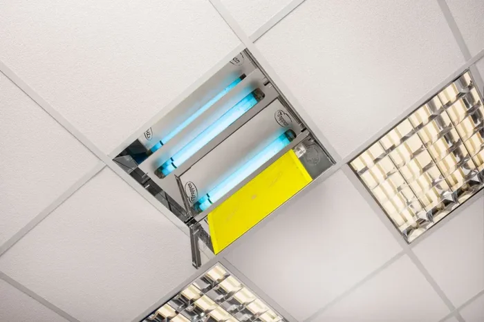 5 Cartoncini Collante 30×40 cm per Zanzariera da Incasso Trappen Luna 50 - immagine 2