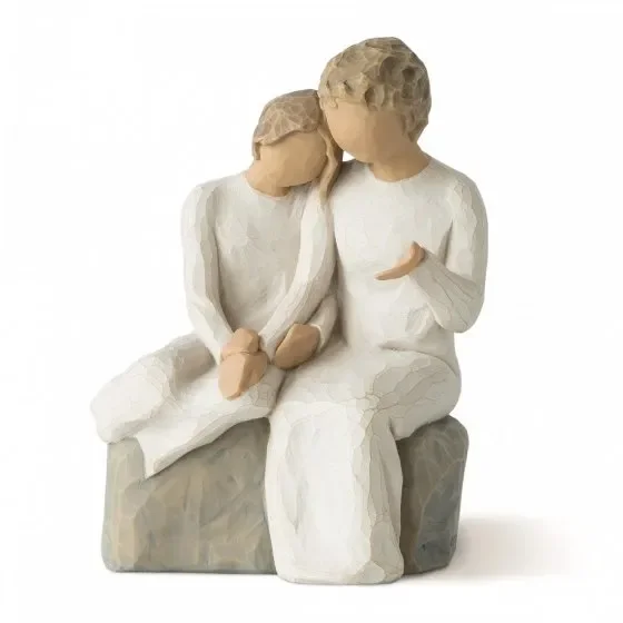 ‘CON MIA NONNA’ STATUINA IN RESINA DIPINTA A MANO H.14.5CM Vendita online