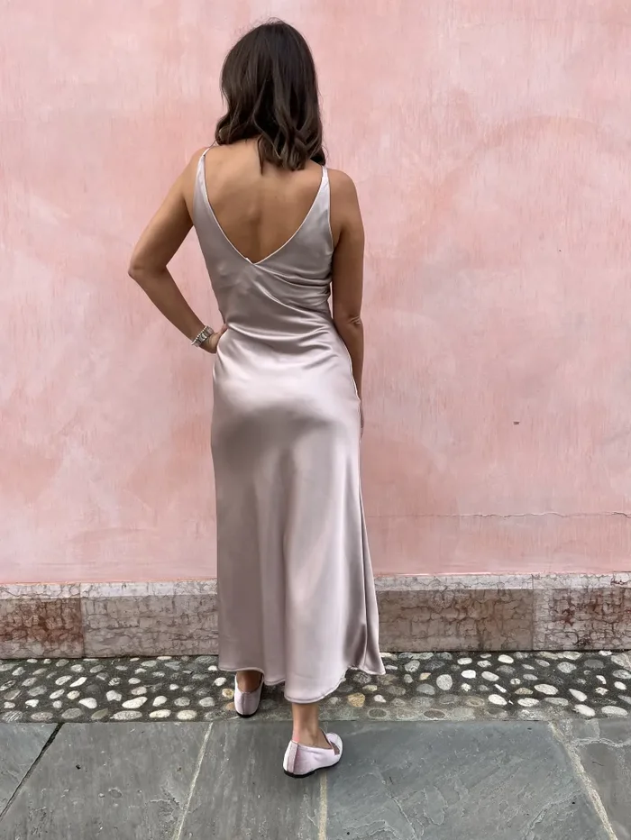 ABITO LUNGO RASO - immagine 2