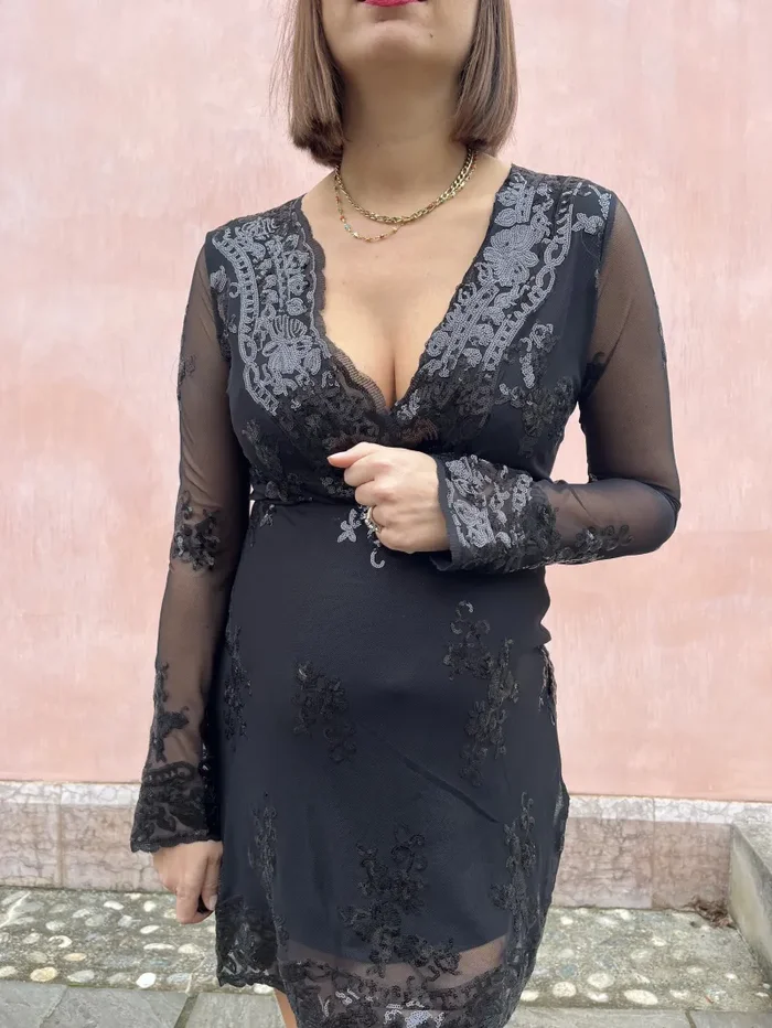 ABITO TULLE E PAILETTES - immagine 2