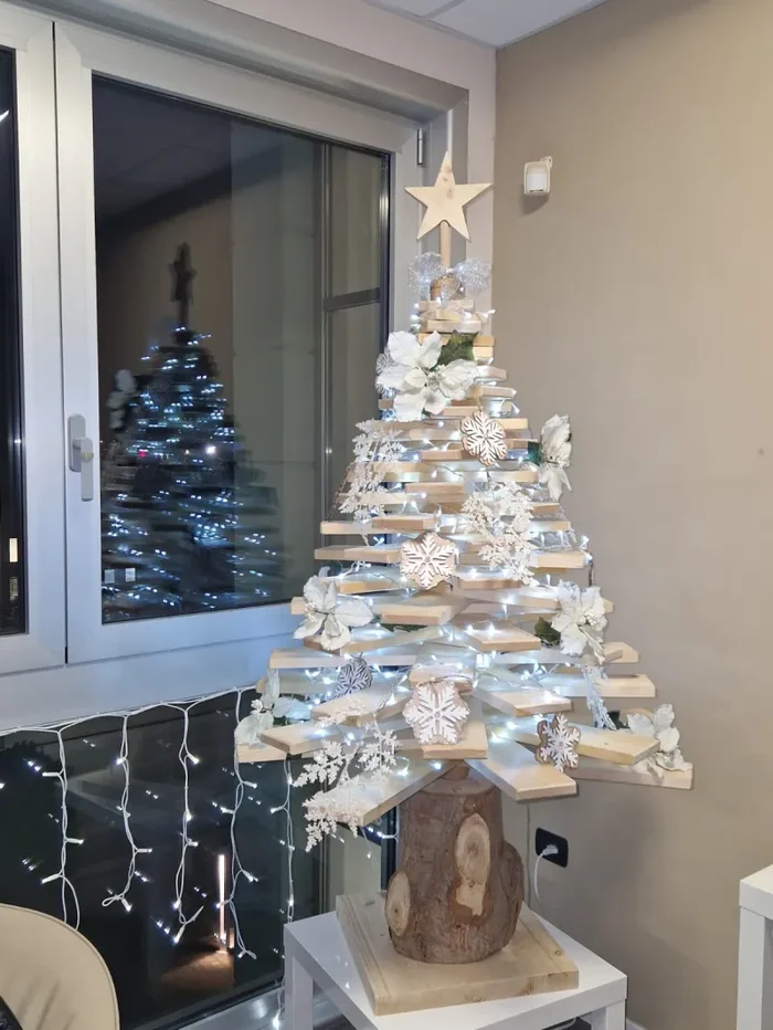 Albero di Natale in legno - immagine 3