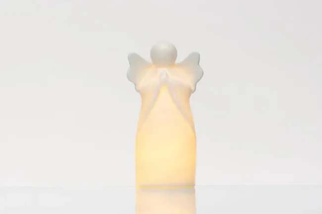 ANGELO IN PORCELLANA BIANCA CON LED (h.15,5cm)