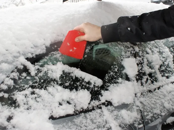 APA 37160 – Raschietto per Ghiaccio, trapezoidale - immagine 3