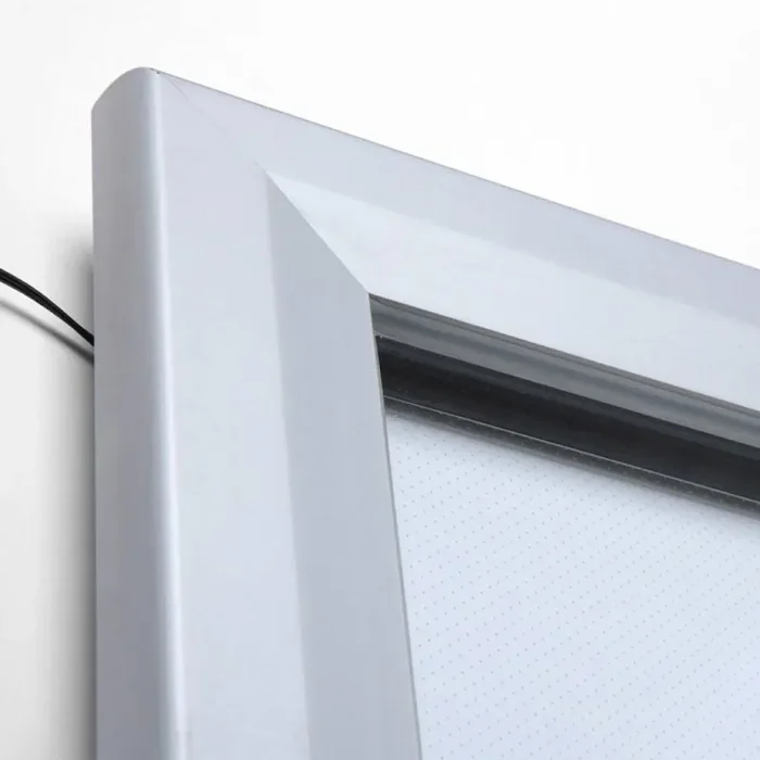 Bacheca con Apertura a Ribalta 100×140 cm in Alluminio Retroilluminata con Led Porta Poster Silver - immagine 3