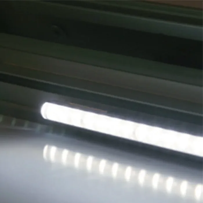 Bacheca da Esterno con Apertura a Ribalta 124,5×106,7×4,7 cm in Alluminio con Led Silver - immagine 3