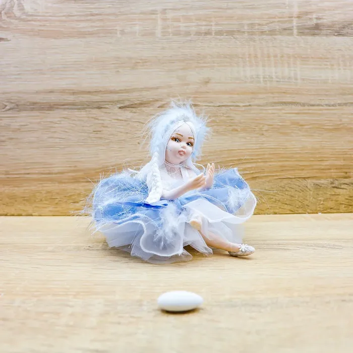 Bambola Media “Principessa delle Nevi” Averla Bomboniere