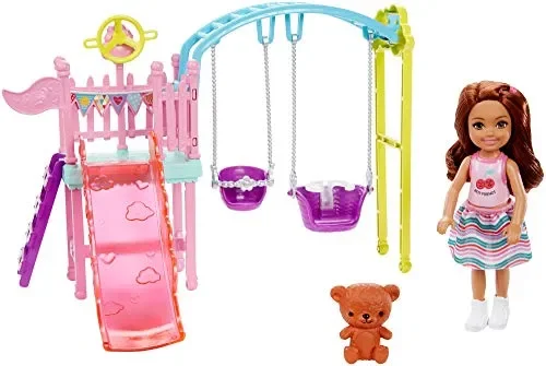Barbie- Chelsea Playset con Altalena e Accessori, Giocattolo per Bambini 3+… Online ora