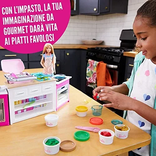 Barbie FRH73 – Cucina da Sogno con Bambola, 5 Aree di Gioco, Pasta… - immagine 3