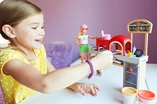 Barbie la Pizzeria con Bambola, Tavolo per Le Pizze, Forno e Pasta da… - immagine 2