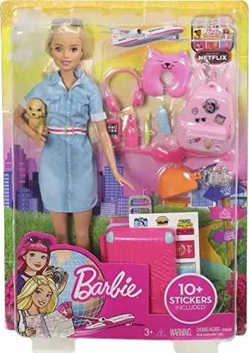Barbie Set da Viaggio – Bambola con Valigia Apribile e Cucciolo – Abito di Jeans – Adesivi – 10+ Accessori – Regalo per Bambini 3+ Anni, FWV25 - immagine 2