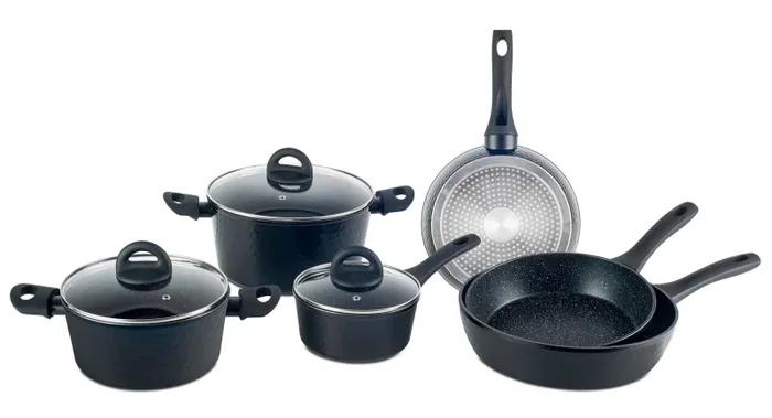 Batteria di Pentole 9 Pezzi in Alluminio Antiaderente Induzione Effetto Pietra Villa du0026#39;Este Home Tivoli Martellato Nero