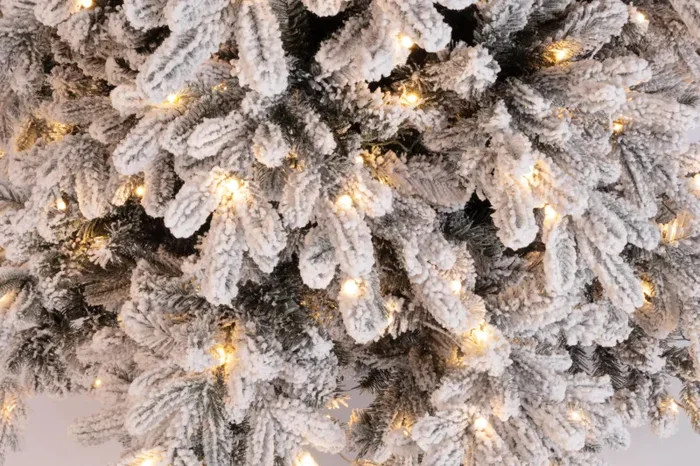 Bizzotto Albero di Natale Massive Innevato H 180 Cm 1.977 Rami 350 Led - immagine 2