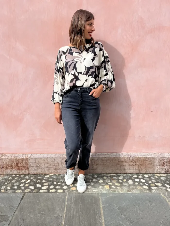 BLUSA OVER STAMPATA In saldo - immagine 2