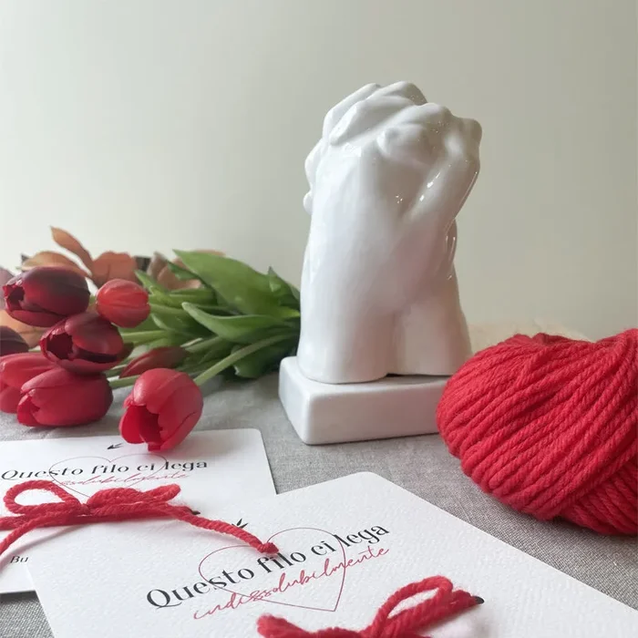 Bomboniera Amagè Mano Unione Bianco Lucido - immagine 2