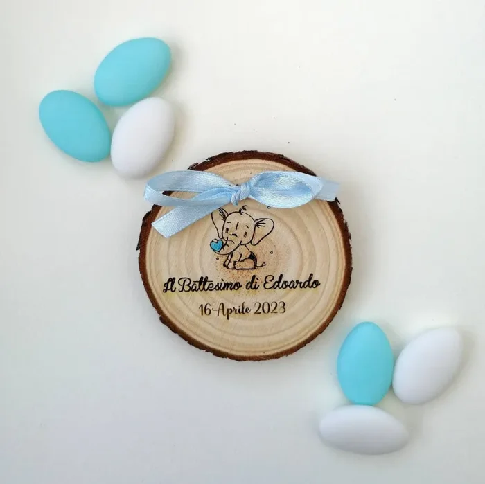 Bomboniera Battesimo in legno calamita tronchetto diametro 5cm personalizzabile confettata nascita/battesimo/compleanno