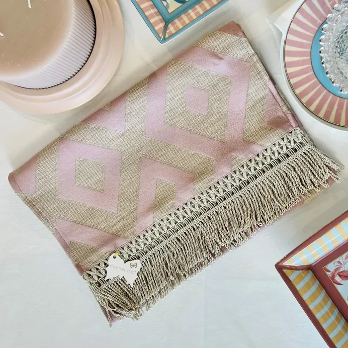 Bomboniera Fiori Di Lena Runner Fantasia con Frange 110×40 cm Rosa