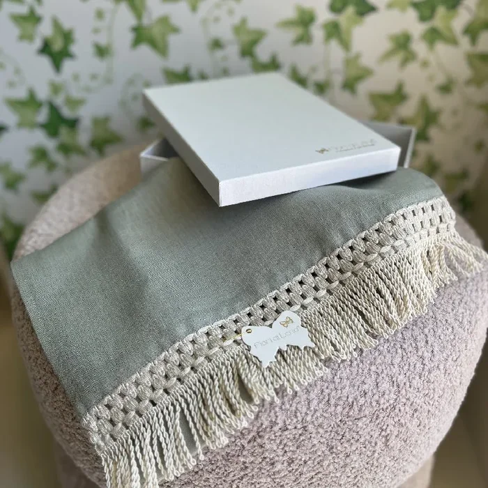 Bomboniera Fiori Di Lena Runner in Lino con Frange 100×35 Salvia