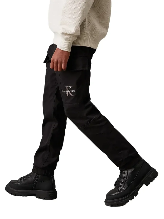 Calvin Klein Jeans Pantaloni di tessuto Essential IB0IB02270