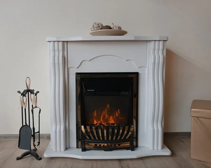 Camino Elettrico da Pavimento 88,3x95x30 cm Effetto Fiamma 2000W Clasic & Meridian Bianco - immagine 3