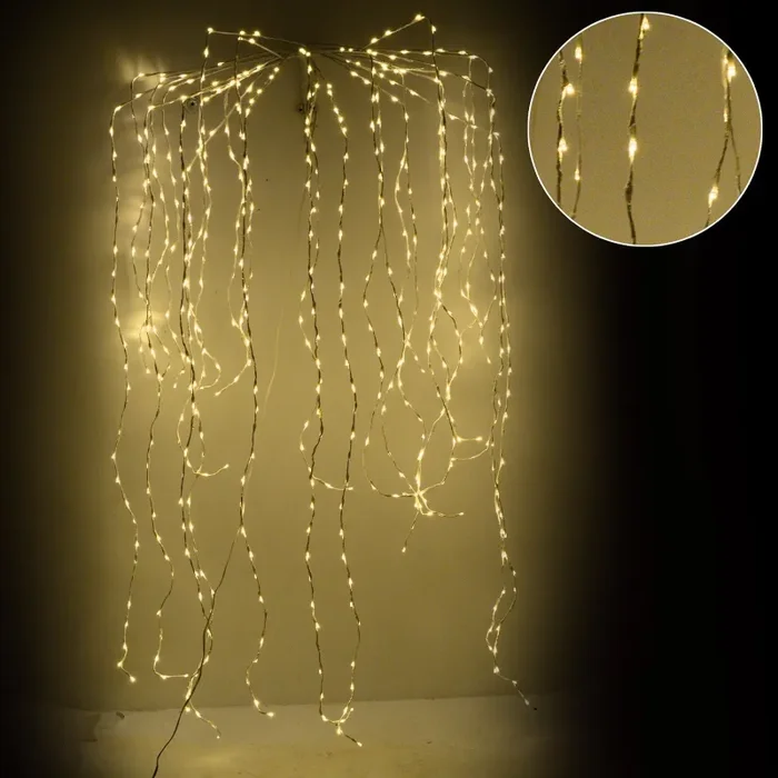 Cascata Luminosa 729 LED da Esterno cm Filo Bianco Fornitura