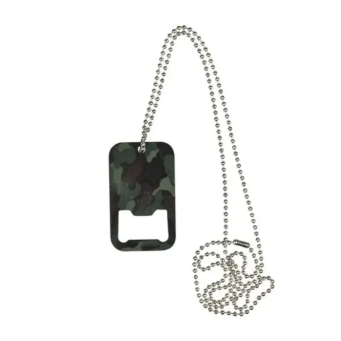 Collana con apribottiglie mimetico