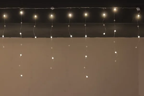 Conti Tendina Natale Palline H 70 Cm 3 Mt 100 Led Warm White