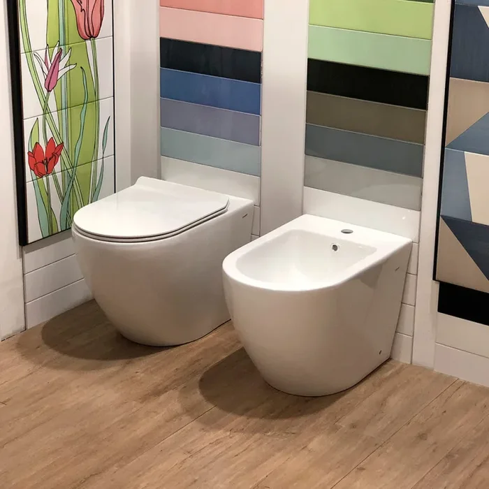 Coppia di Sanitari WC e Bidet a Terra Filo Muro in Ceramica 37,8×56,5x41cm Bianco