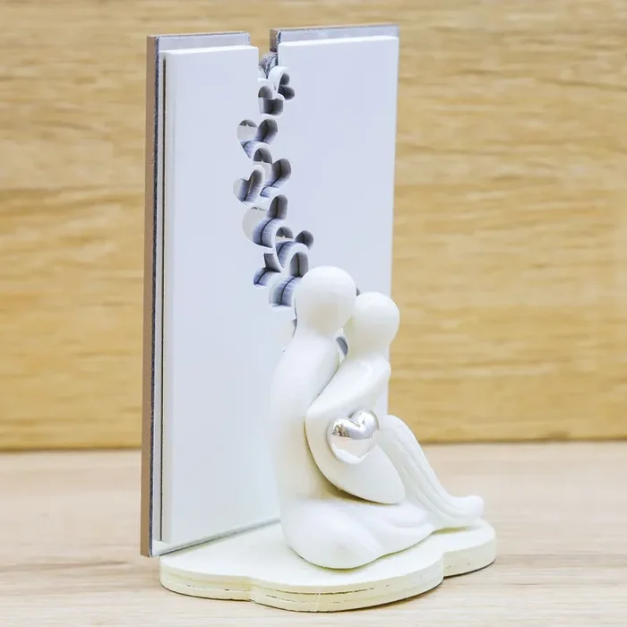 Coppia Innamorati in un Abbraccio Claraluna - immagine 3