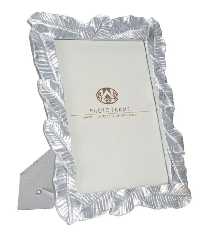 Cornice Lefy 27,5×2,5×32,5 cm in Poliresina e Vetro Argento