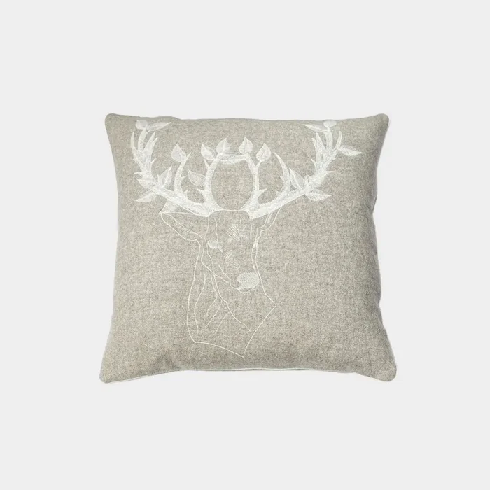 Cuscino lana melange Cervo a primavera – Pronta Consegna