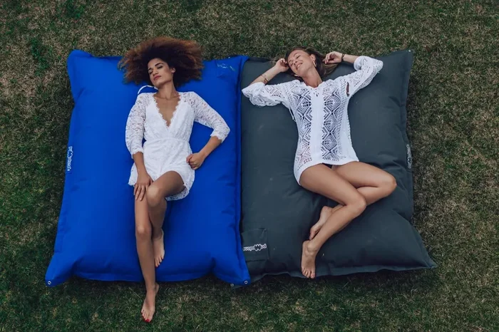 Cuscinone Poltrona Pouf Gigante 175×135 cm in Acrilico Pomodone Verde Online - immagine 2