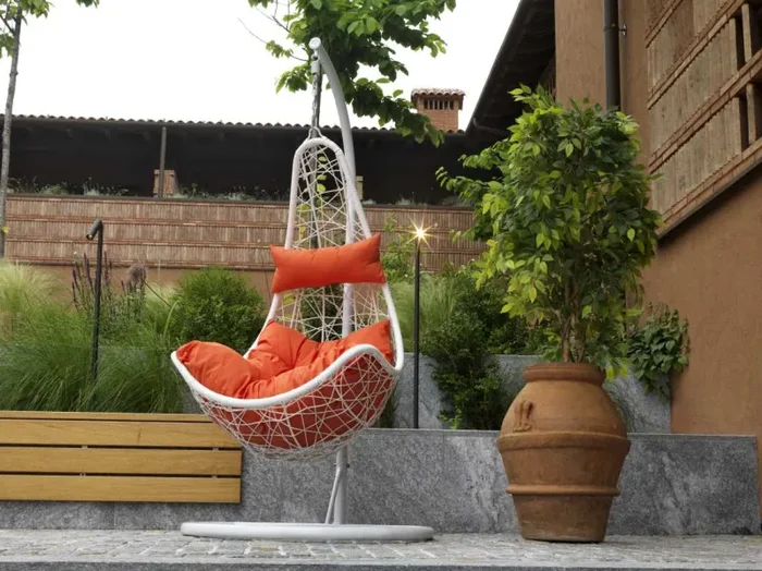 Dondolo Pensile da Giardino 82x65xh124 cm con Cuscini Rialto Bianco - immagine 2