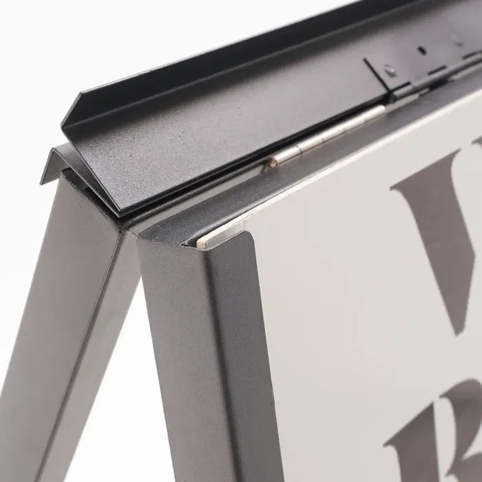 Espositore Pubblicitario Bifacciale a Cavalletto Pieghevole 90×120 cm in Metallo Nero Vendita online - immagine 2