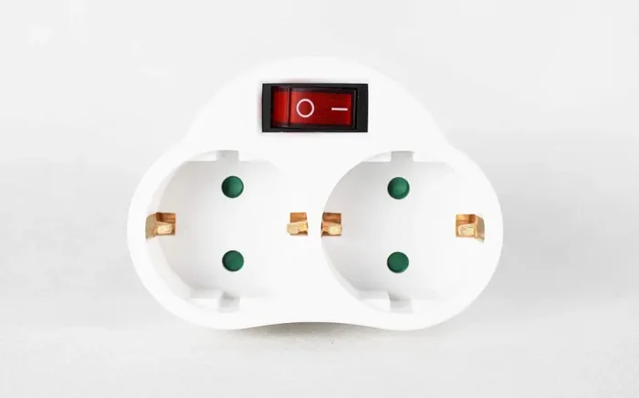 Exta – Spina con interruttore Schuko connettore | 2 strati di spina doppia…