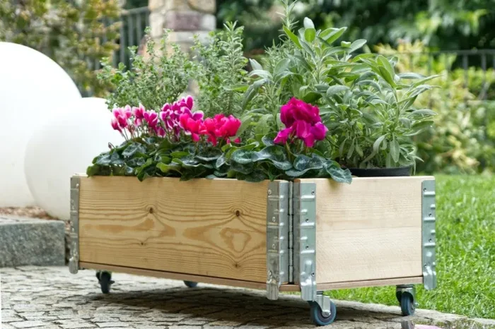 Fioriera da Giardino 40x80x28H cm con Ruote in Legno di Pino Grezzo Vendita calda - immagine 2