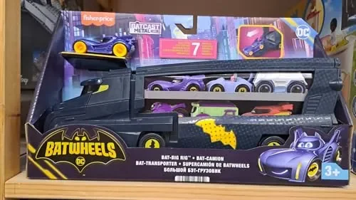 Fisher-Price DC Batwheels – Bat-Autotreno, playset Autotreno con rampa e veicolo Bam Batmobile in scala 1:55 incluso, può contenere 7 macchinine die-cast, giocattolo per bambini, 3+ anni, HMX07 - immagine 3