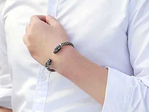 fishhook Vintage Viking Pagan lupo testa vite metallo Antique Silver Sconti - immagine 3