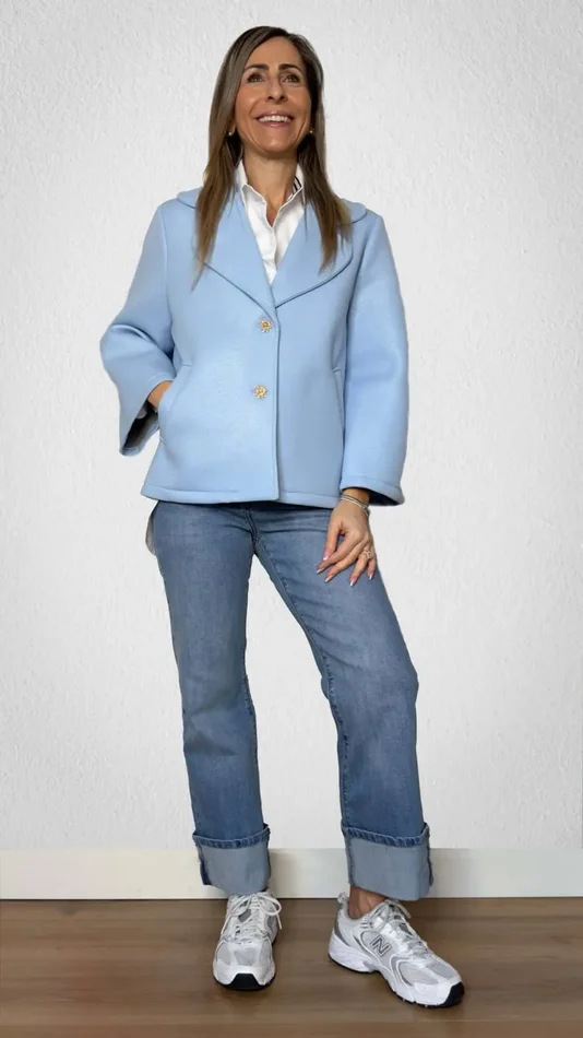 GIACCA CON DUE BOTTONI