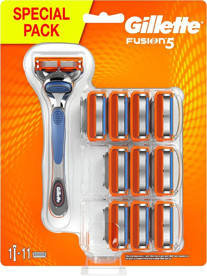 Gillette Fusion 5 Rasoio Uomo, 1 Rasoio a Mano Libera, 10 Lamette da Barba da 5 Lame, Rasatura Confortevole, Manico Ergonomico con Rifinitore di Precisione, Fino a 1 Mese di Rasatura con 1 Lametta - immagine 2