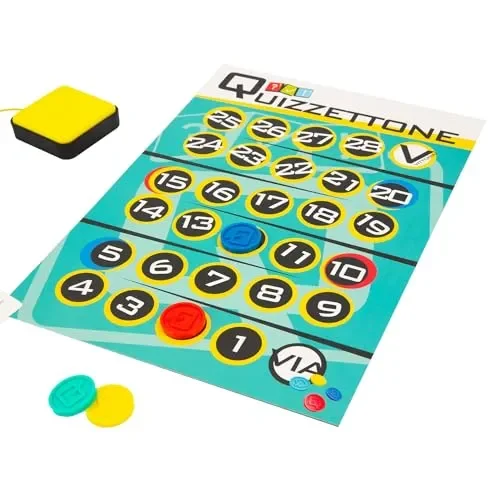 Giochi Preziosi Quizzettone, Gioco da Tavolo Interattivo con Console LED, Carte Multilivello e Pedine, Gioco in Scatola per Tutta la Famiglia e Amici con 200 Carte, 1600 domande e 4 Difficoltà - immagine 3