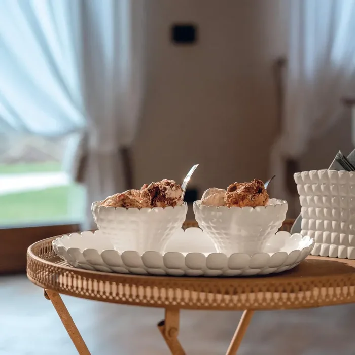 GUZZINI Vassoio a Servire Piccolo Tiffany H 3 Cm 32 x 22,5 Cm Bianco Latte - immagine 2