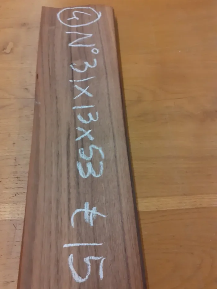 Impiallacciature Noce 0.6 mm. a pacchi – offerta