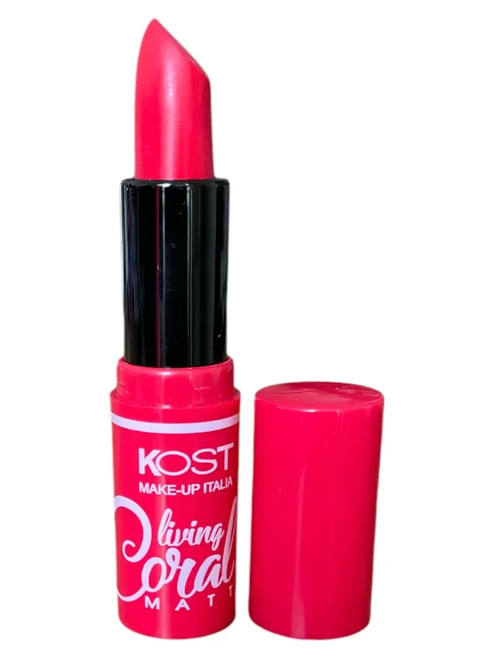 Kost Living Coral – Rossetto Matt dal Colore Corallo Intenso, Finish Opaco e Lunga Tenuta