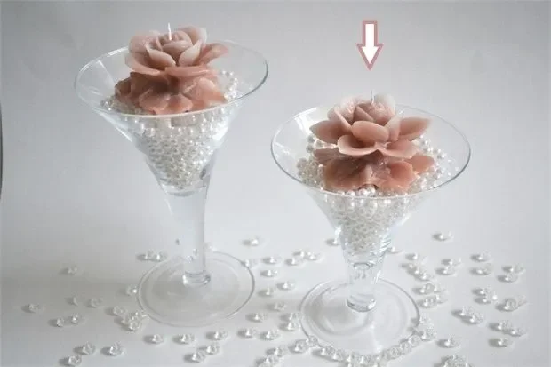 L’Arcolaio Candela forma rosa – Cera cipria H 7,5 D 11,5 cm