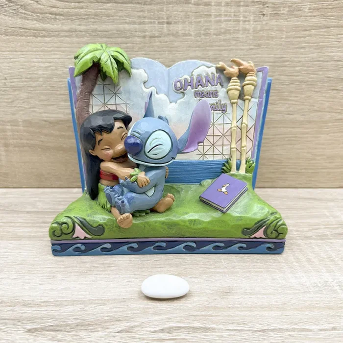 Libro di Lilo e Stitch Disney Traditions