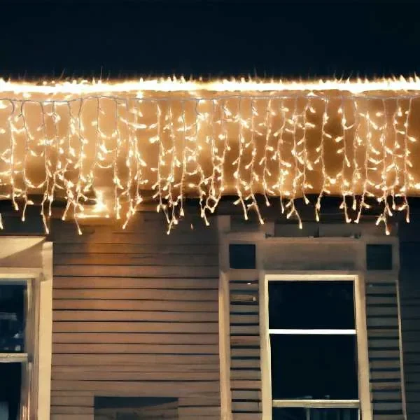 Lotti Tenda Natale Ice Light Irregolare 420 Led 2 Mt x 0,55 Mt + 4 Mt Cavo Bianco Caldo - immagine 2