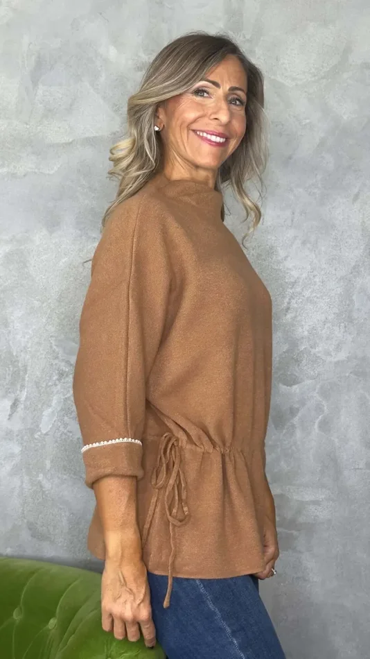 MAGLIA CON COULISSE IN VITA