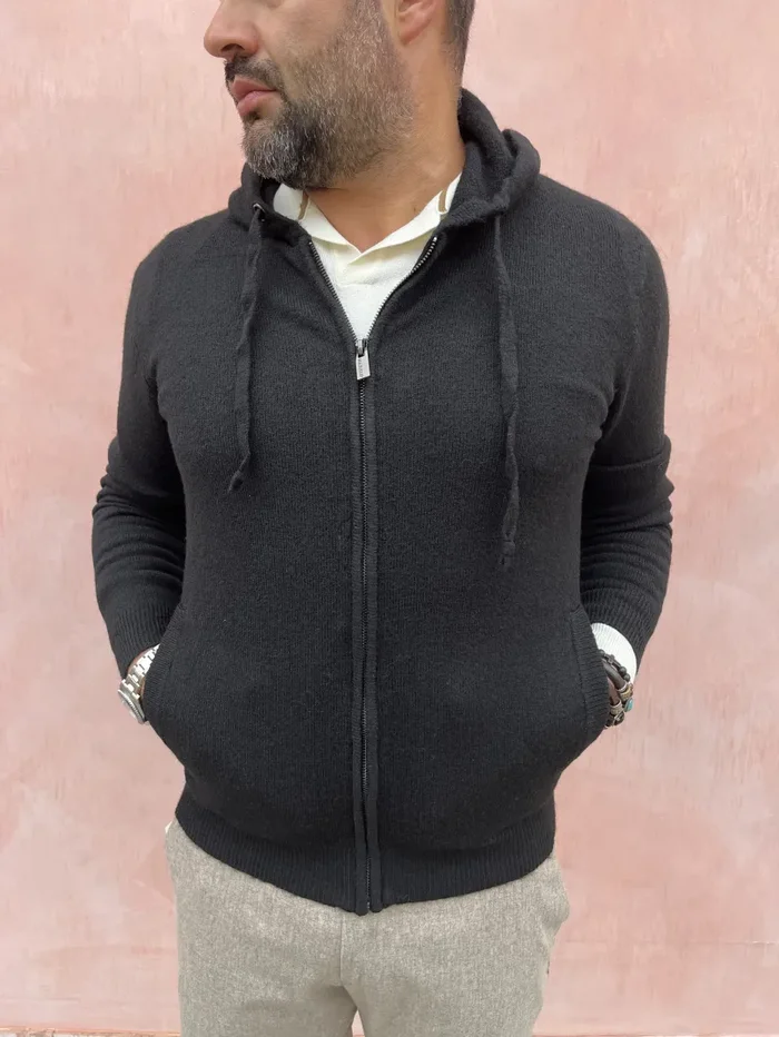 MAGLIONE ZIP CAPPUCCIO - immagine 2